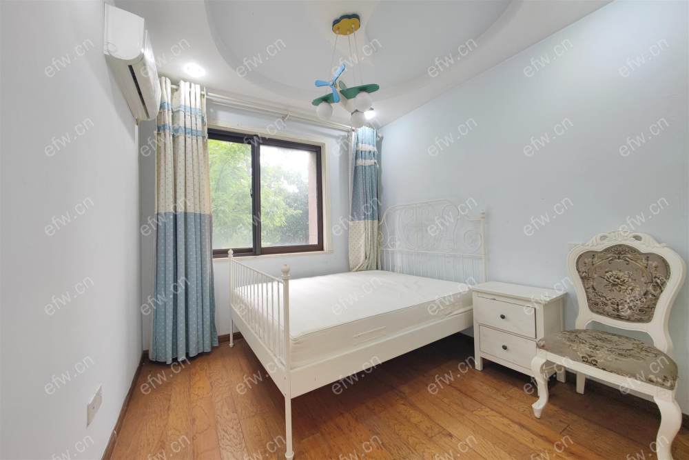 婚房看房提前约