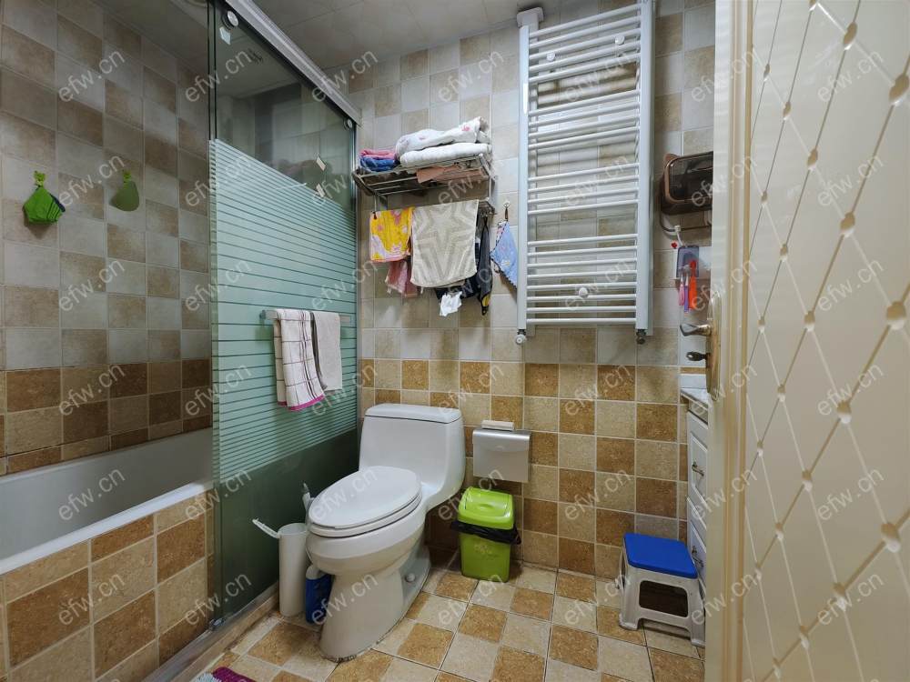 华府庄园九区 3室2厅 自住装修 提前预约