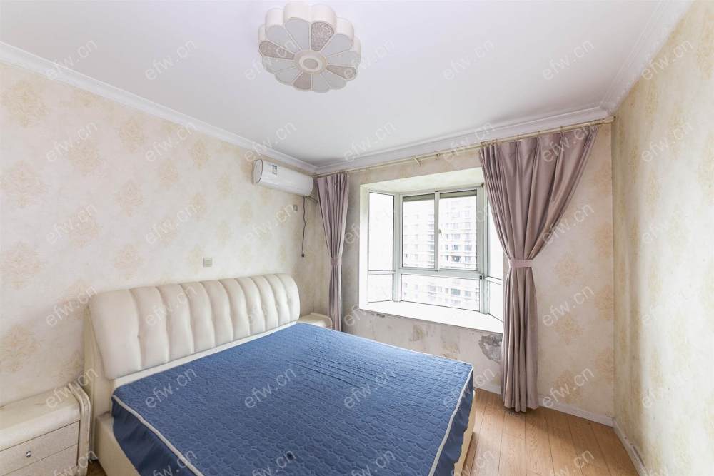 village room房 全明户型 另送家电