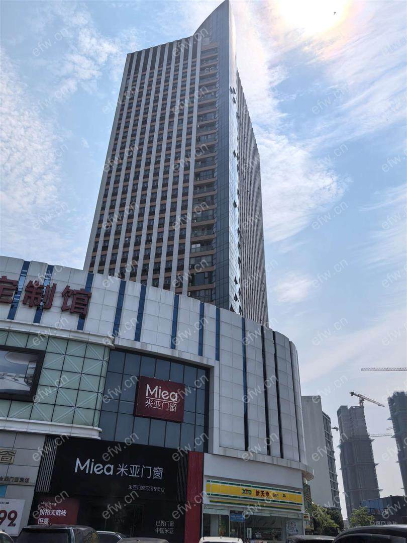 名品城 4室2厅   打通了，随时看房