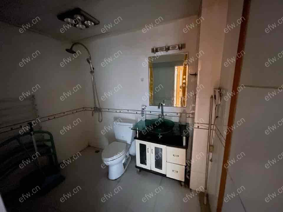 林陆苑精装3室  随时看房 拎包入住