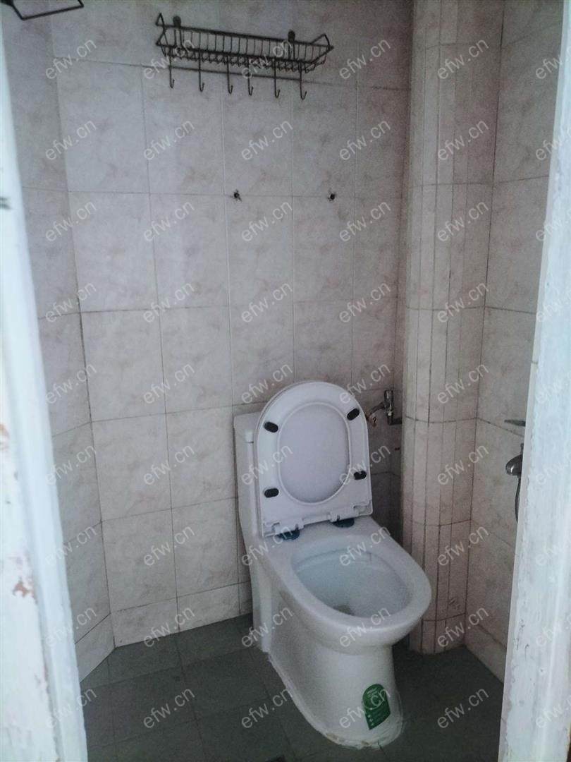 房东诚心出租  看中价钱可谈