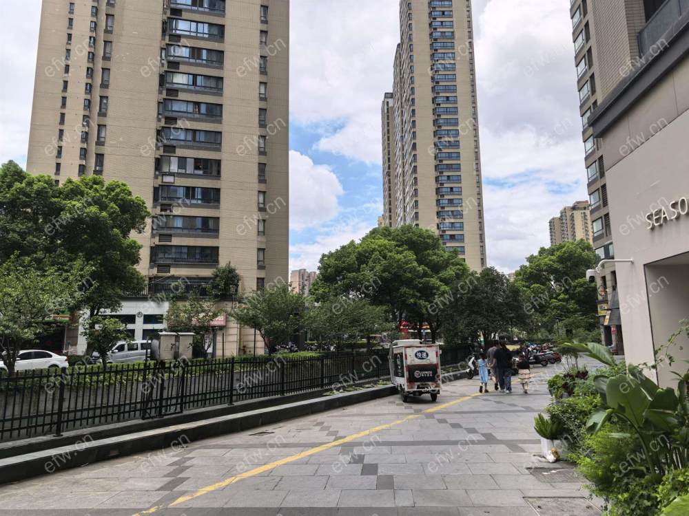 精装两房拎包入住
