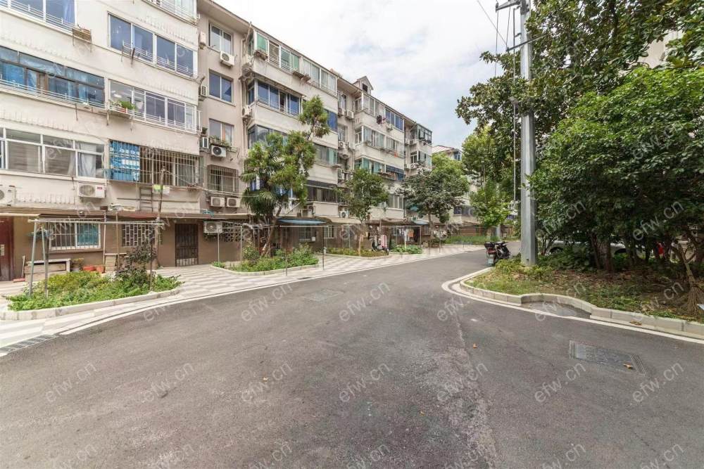 盛岸一村靠近地铁口的二房