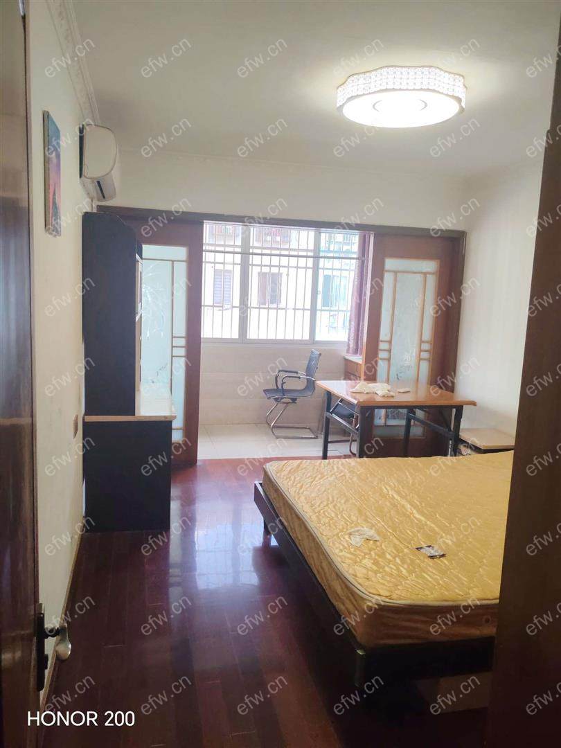 简单装修随时入住空置中