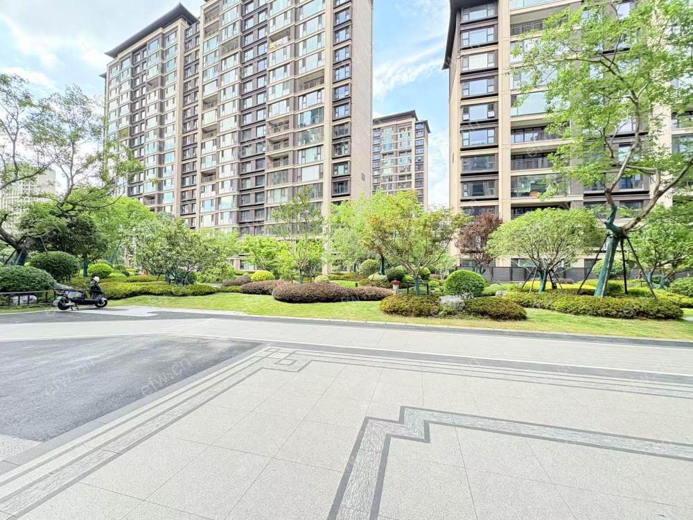 建发静学和鸣 经典4房 东边户 全明 精装修！