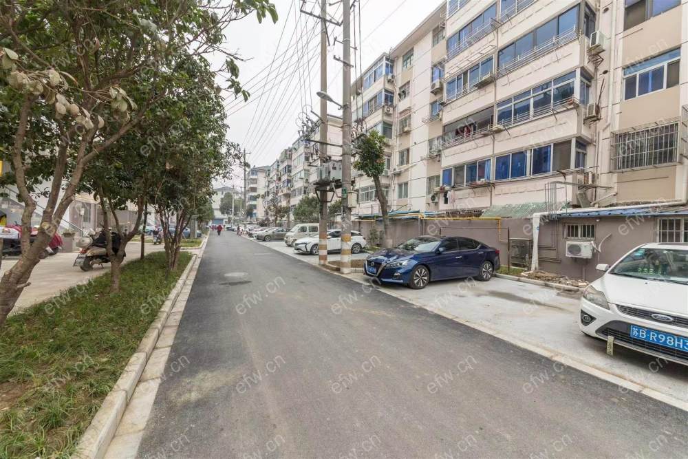 大庄前面，茶叶市场前面
