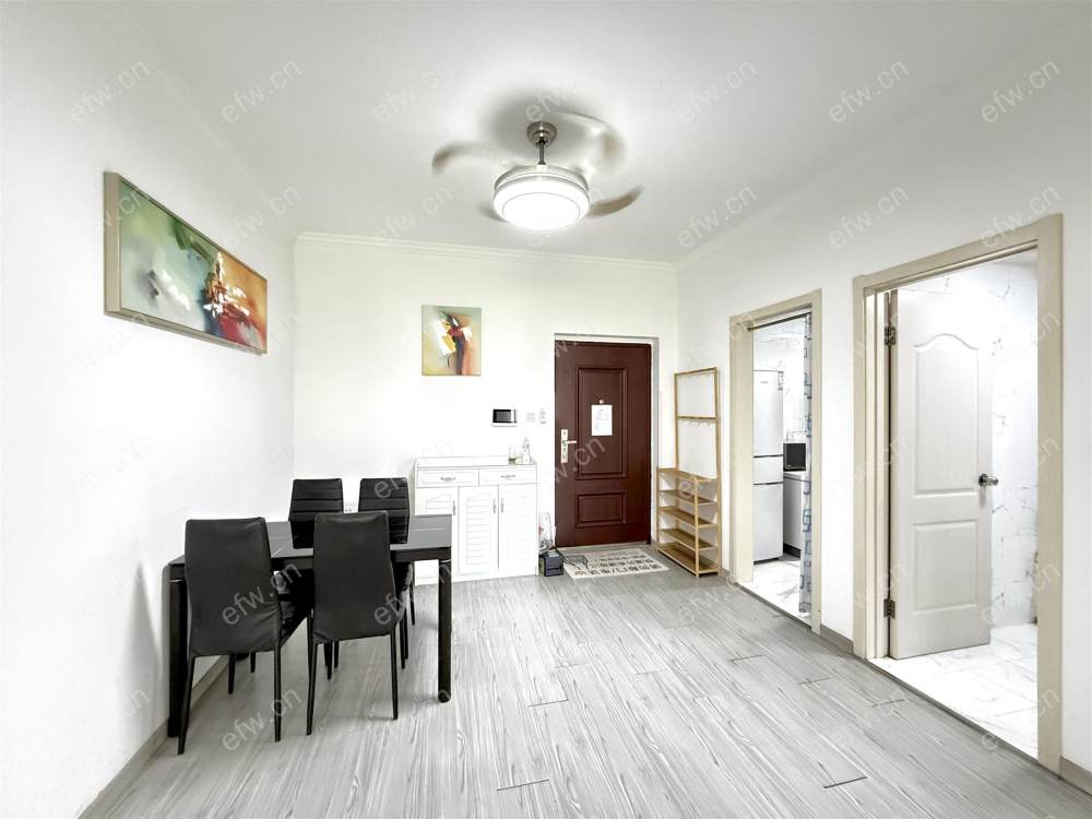village 经典room房 东边户 全明 精装修！