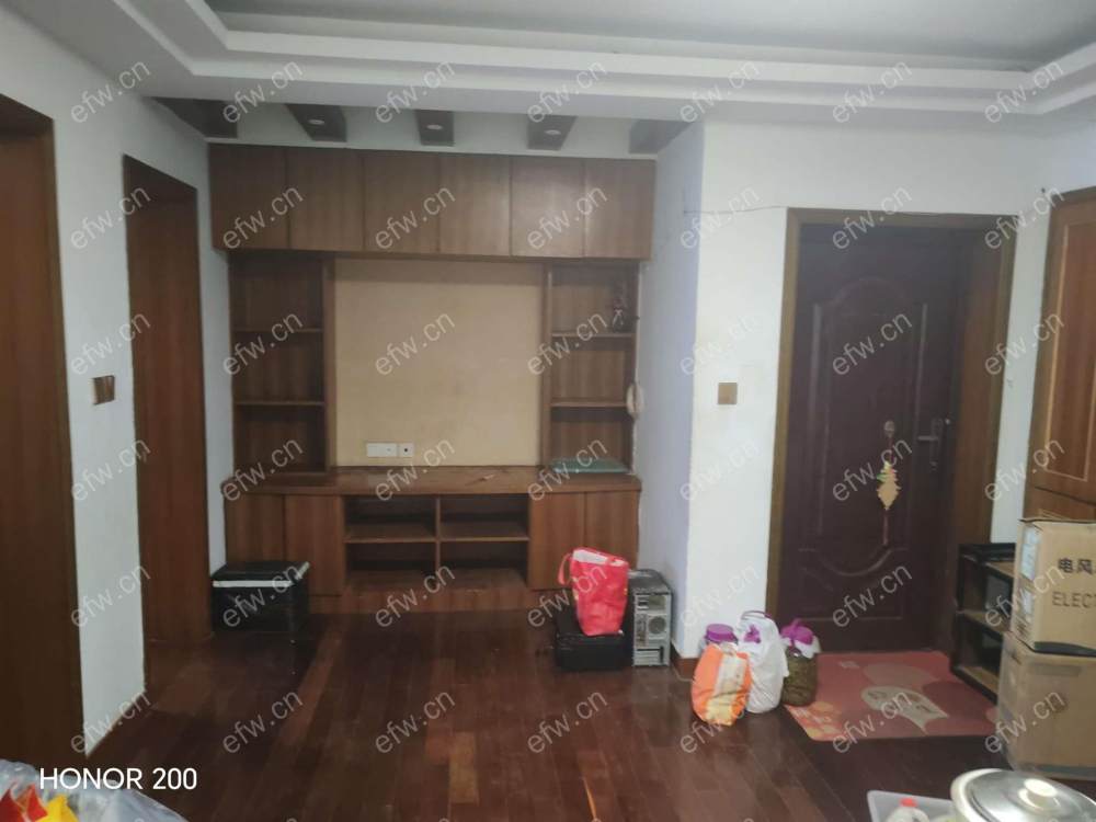 简单装修随时入住空置中