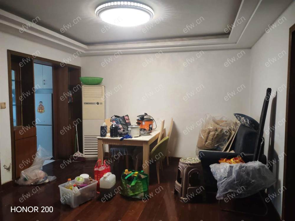 简单装修随时入住空置中