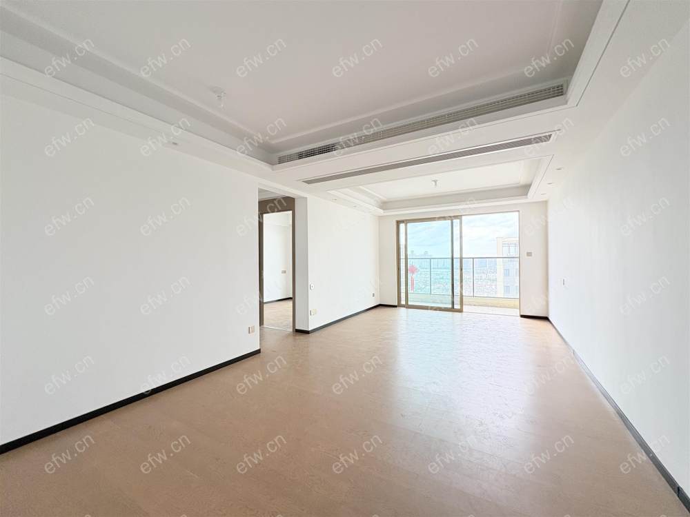 看房方便    没住过   有产证