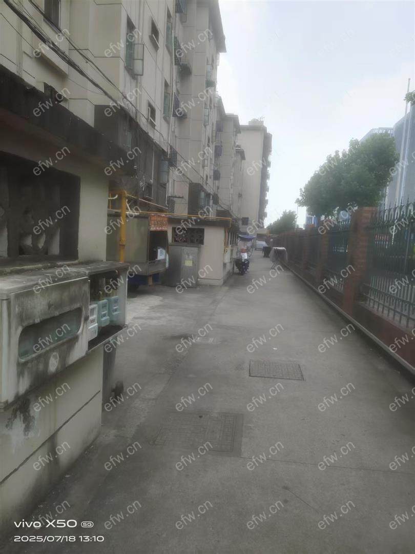 出租........