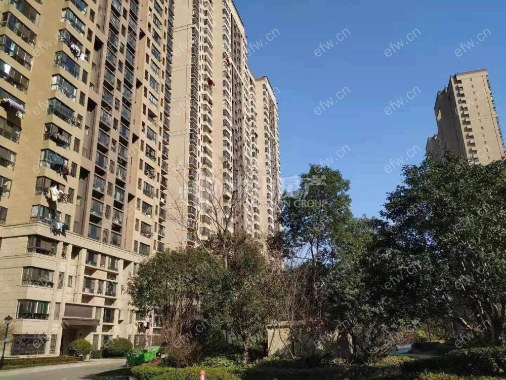 全新精装三房出售 看中可谈