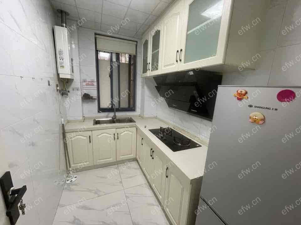 精装两室一厅 看房随时