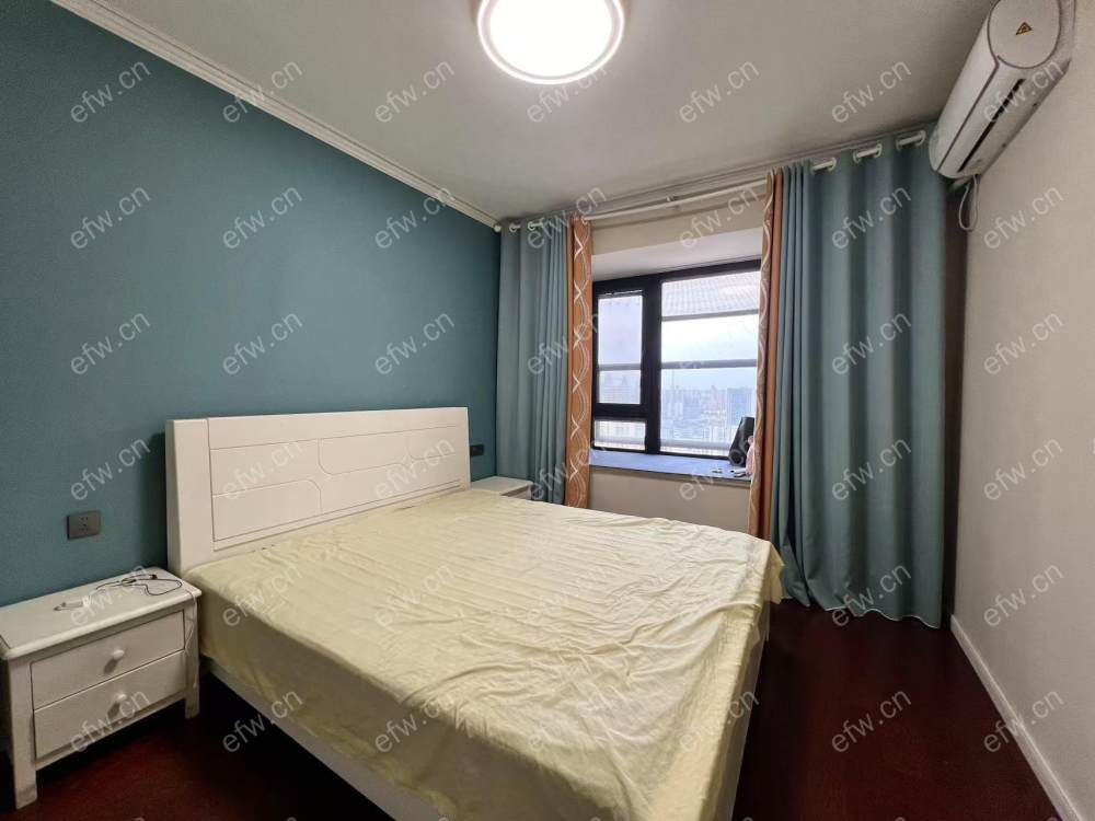 万科北门塘上二期   三开间朝南  统装