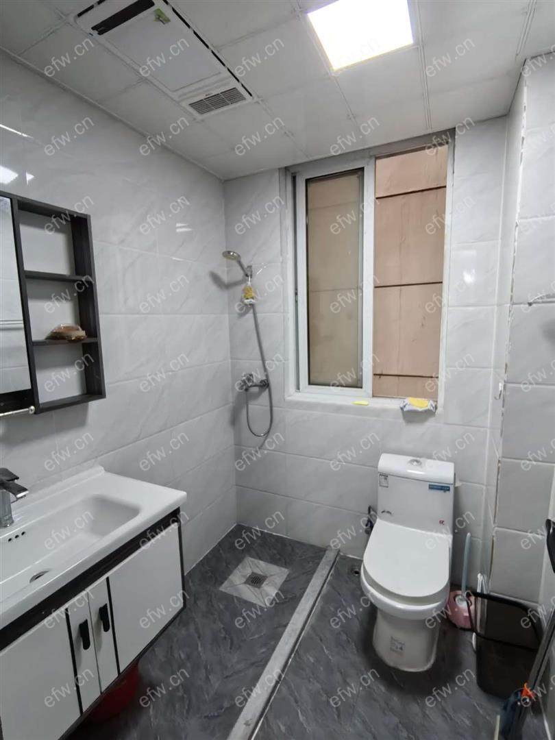 village room房 全明户型 另送家电