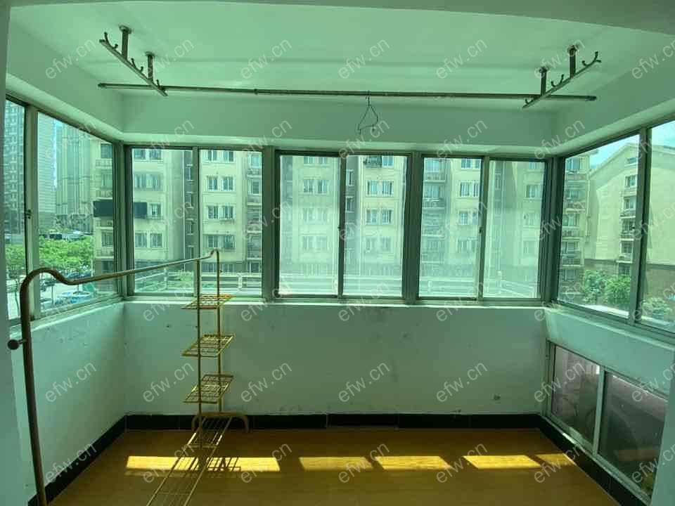 梨南苑 3室2厅1卫