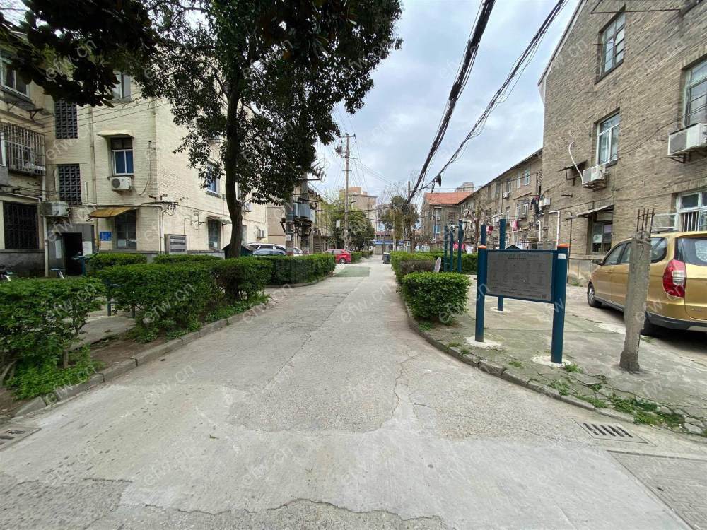 机床新村 单间纯毛坯