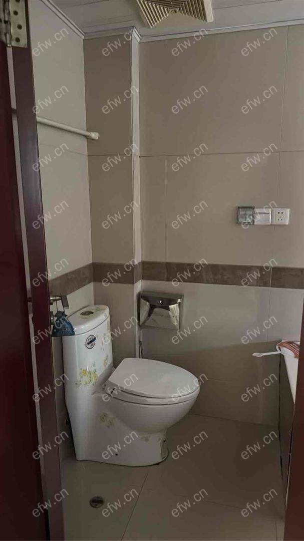 village 经典room房 东边户 全明 精装修！
