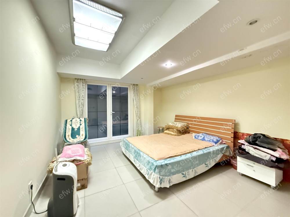融科玖玖城 6室3厅 322.8平
