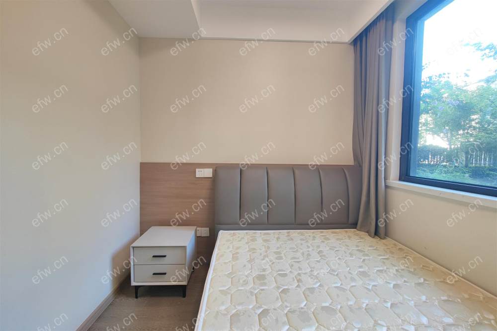 诚信出售拎包入住看房好晚上