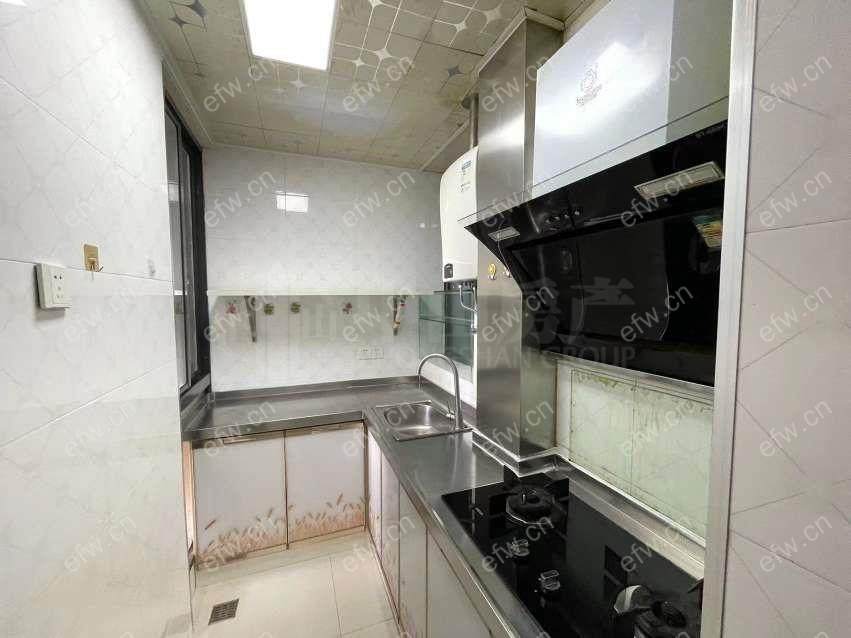 梧桐水岸 1室1厅，精装修