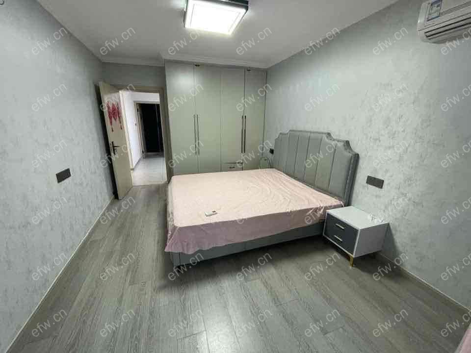 荷叶新村 2室2厅精装修
