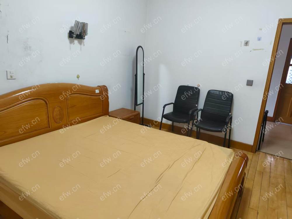 知足桥 3室1厅看房方便提前联系