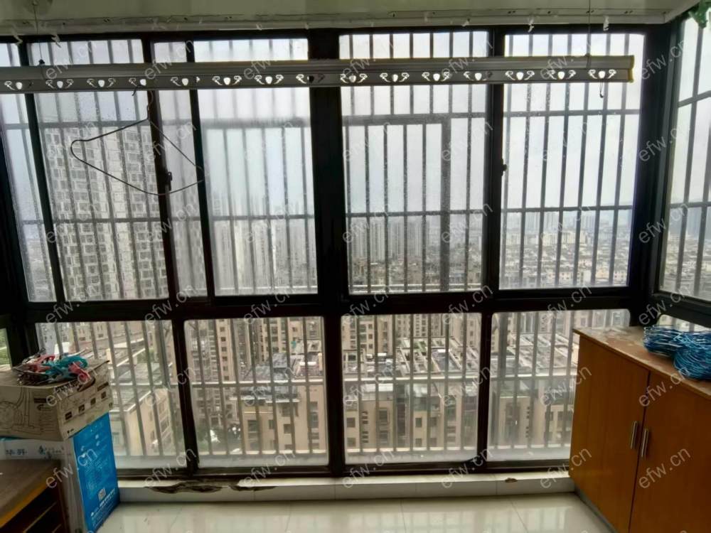 凤翔馨城精装2室  随时看房 拎包入住