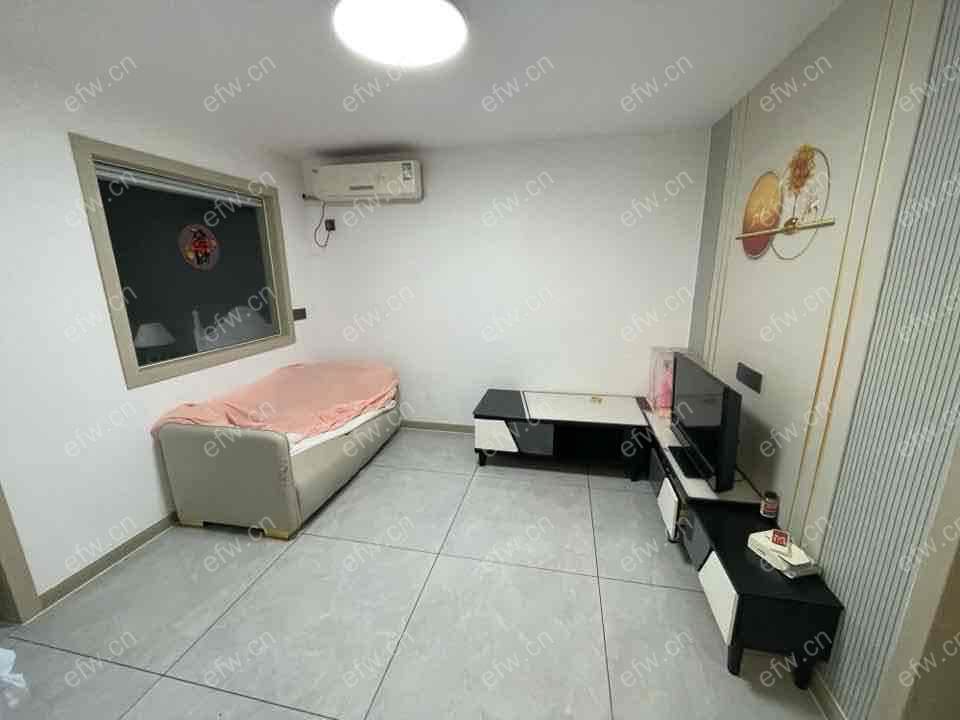 荷叶新村 2室2厅精装修