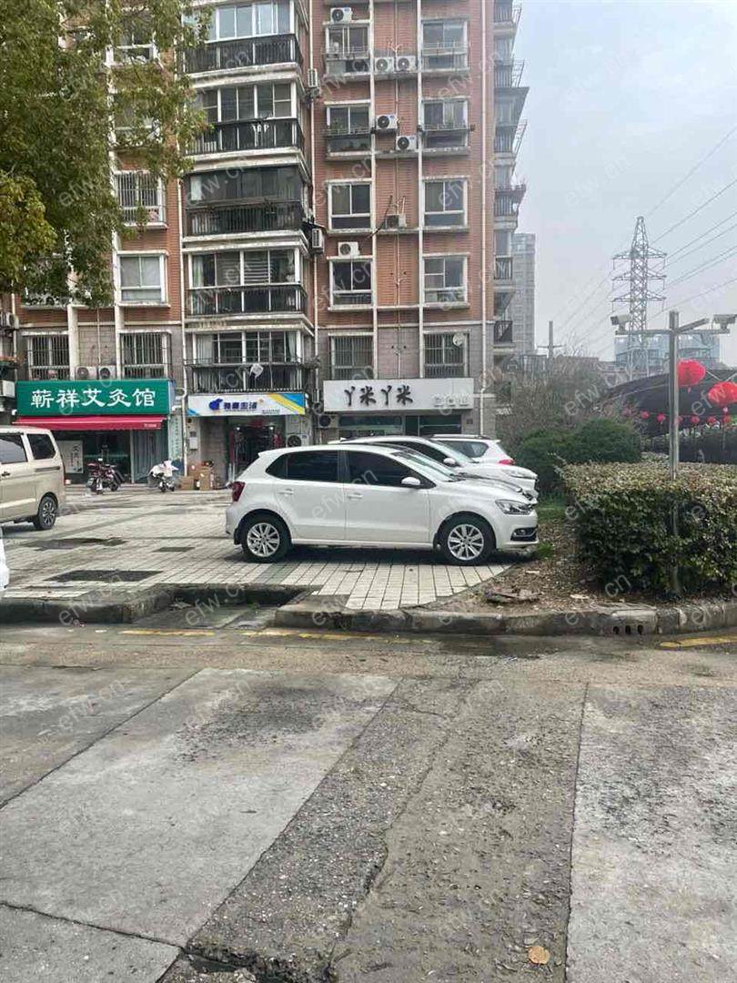 新桥花园精装2室  随时看房 拎包入住