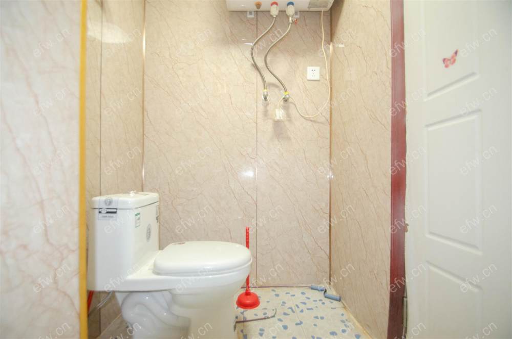 village位置好，环境优雅，area平米精装room房