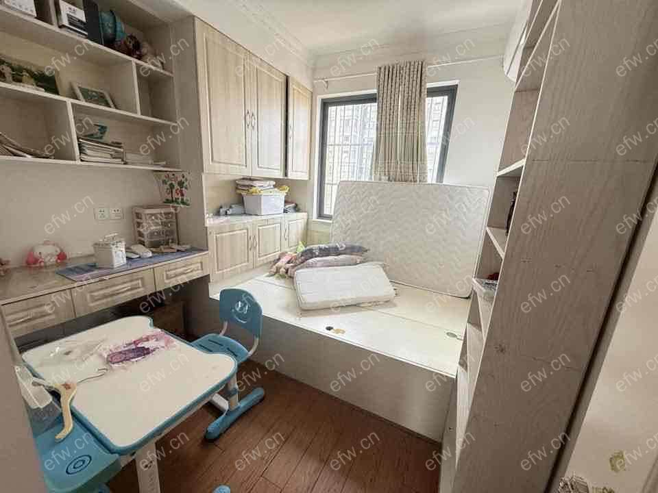 梧桐水岸精装2室  随时看房 拎包入住