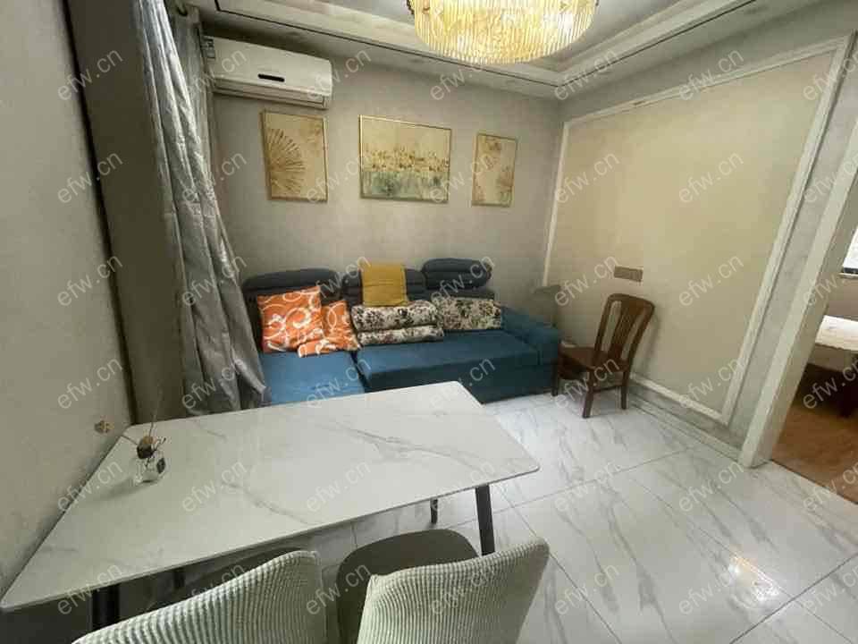 精装两室一厅 看房随时