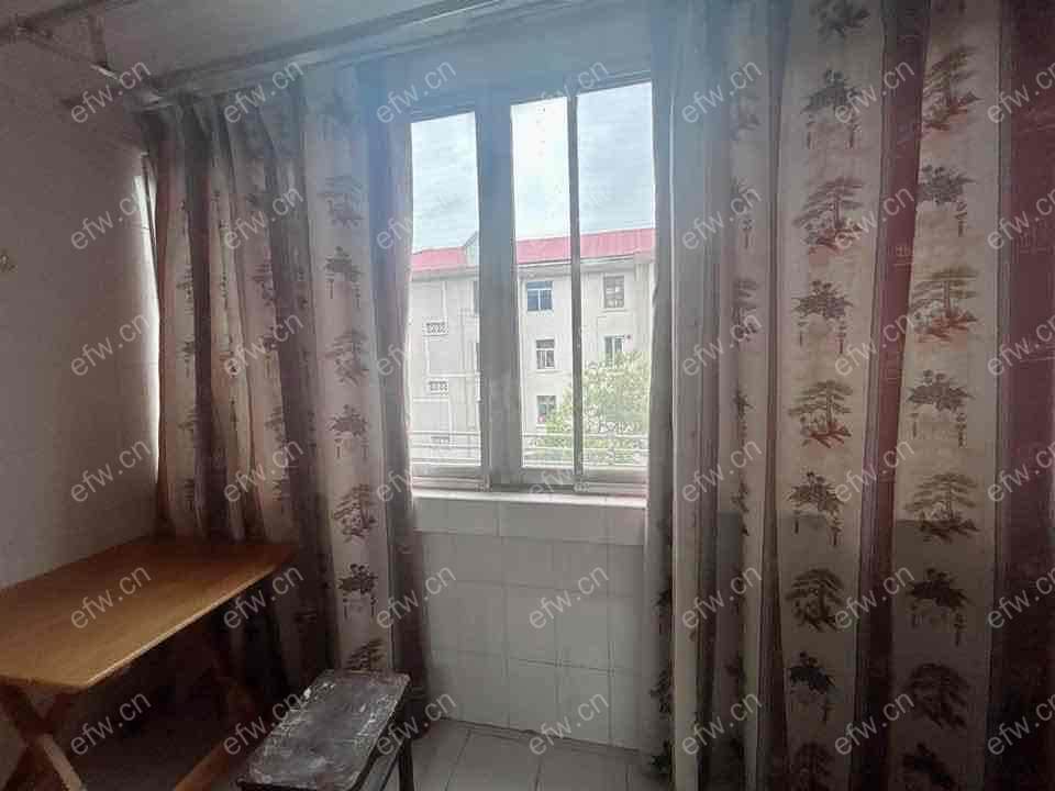 盛岸一村79单间靠近地铁口