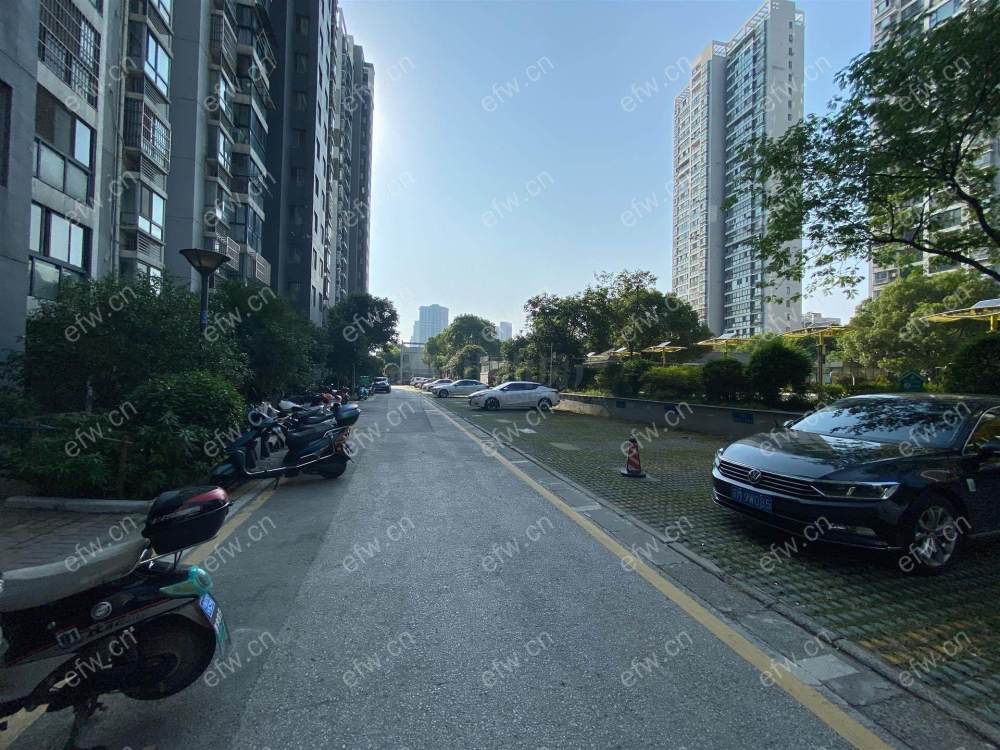 南师大附小夏家边家园3室2厅2卫出售