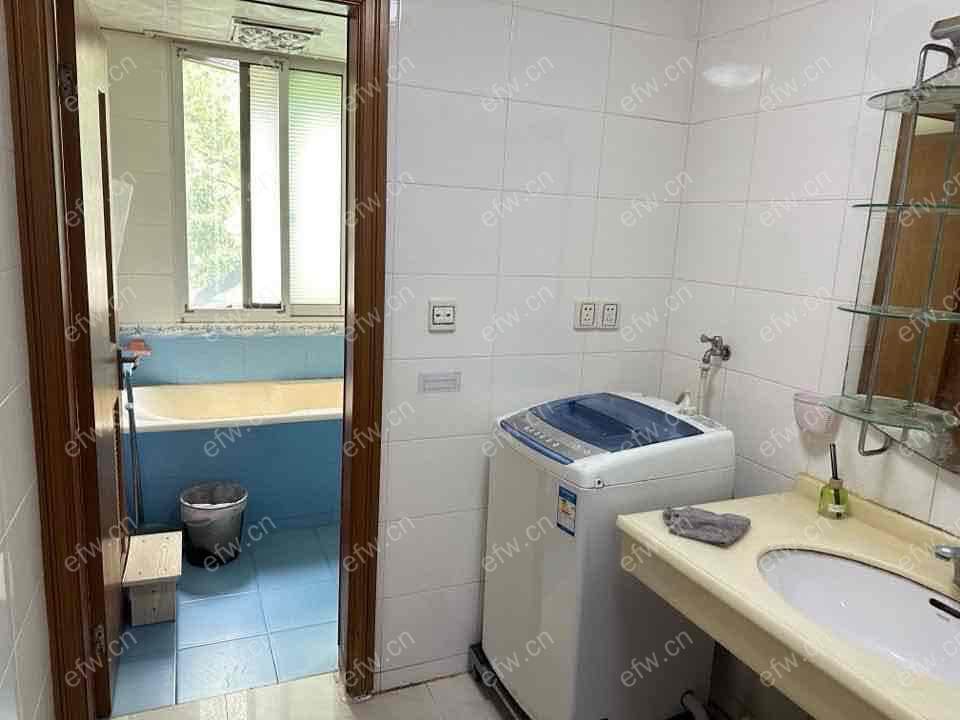两房出租，家具家电齐全，干净清爽