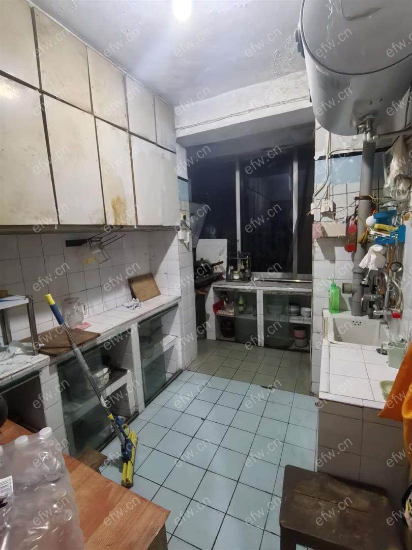 简单装修家电齐全，拎包入住