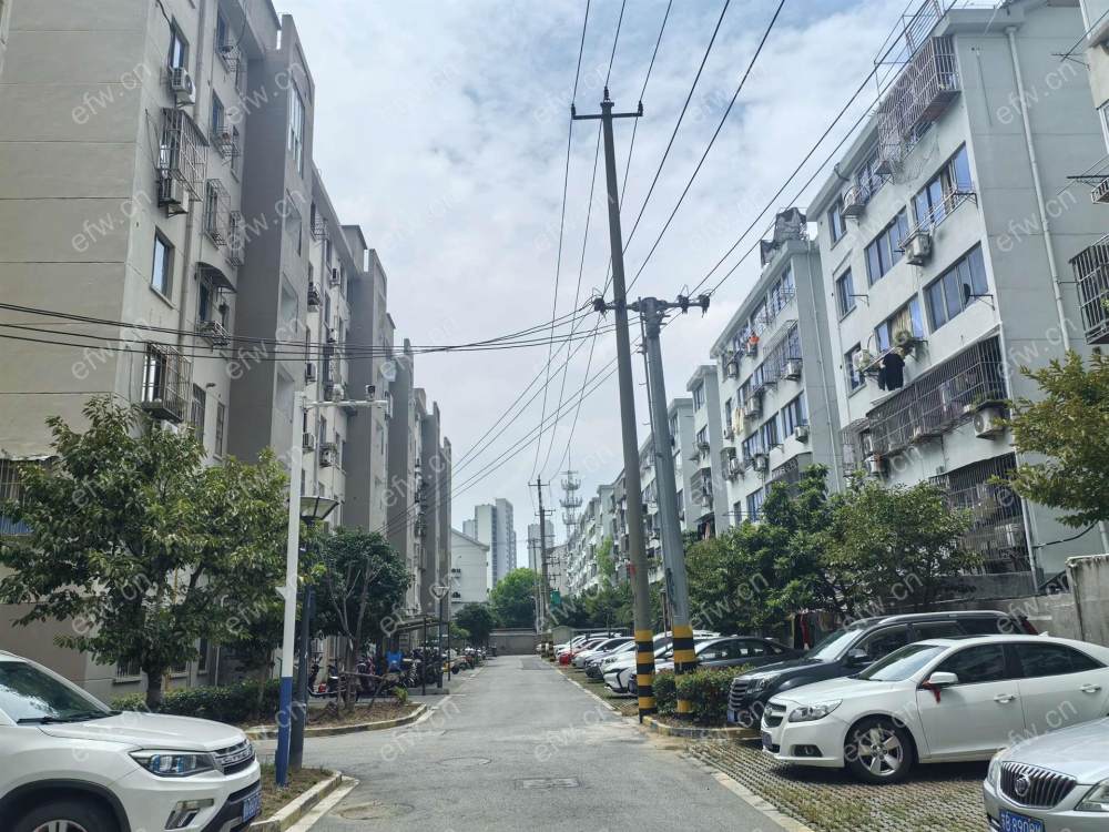刘潭二村 2室1厅。。。。。。。