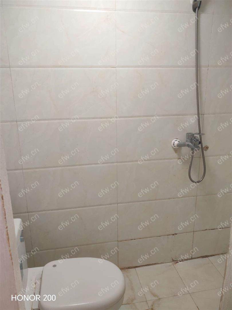 简单装修一楼一厅一室
