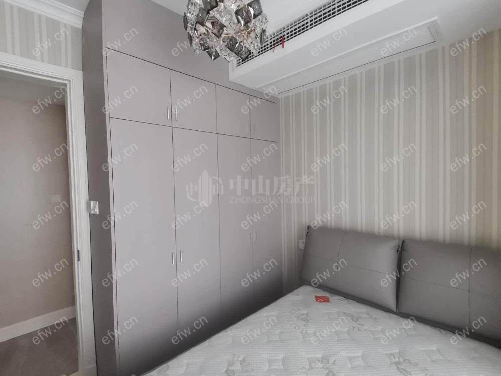 位于3期前排  全屋定制