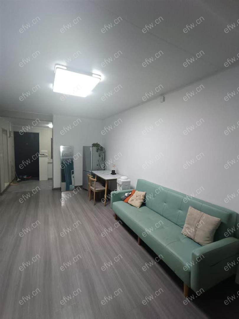 万达旁 精装可做两房 看中可谈