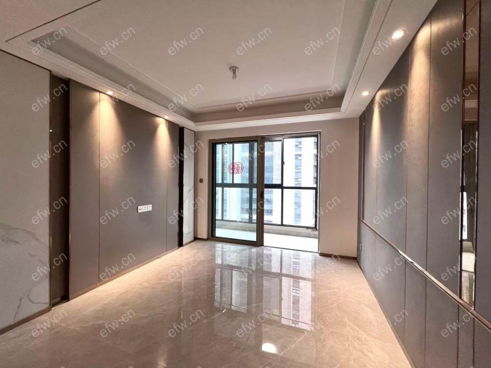 开发商统一交房标准，刘潭双地铁口