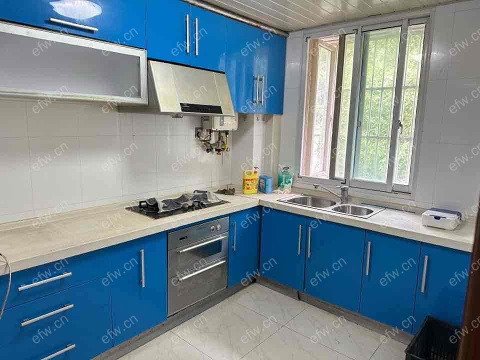 两房出租，家具家电齐全，干净清爽