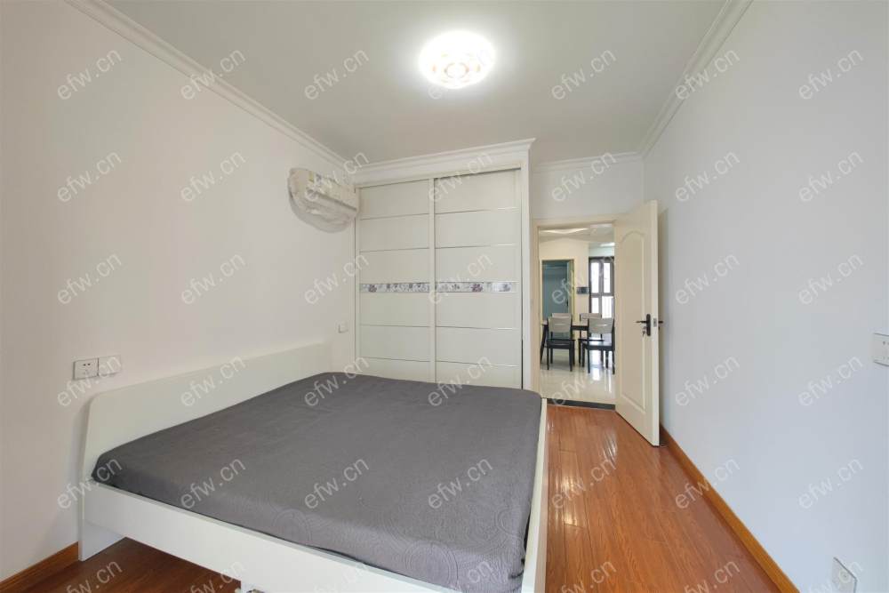 红星紫郡 2室2厅