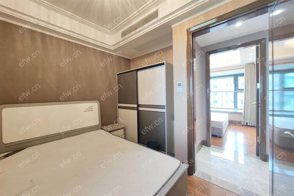 room房豪装拎包即住,village尽享优雅品质,多重阳台+飘窗