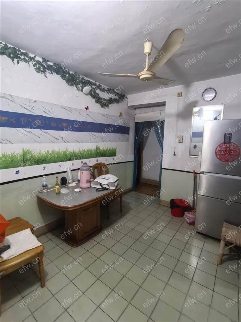 简单装修家电齐全，拎包入住