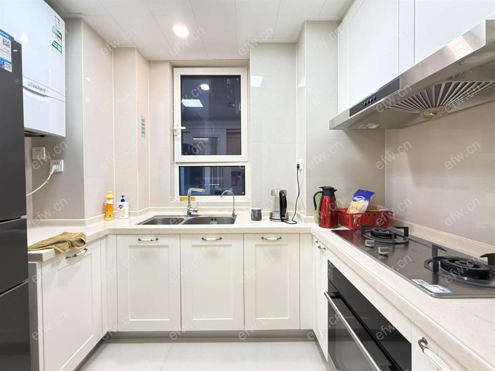 融创山湖院墅(溪岸景园一区100-134) 3室2厅 115.54平