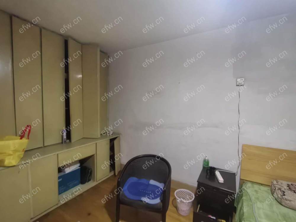 简单装修家电齐全，拎包入住