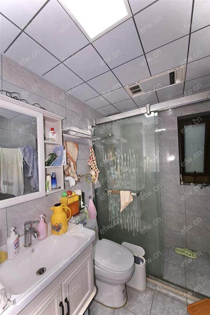 婚装全明户型房，格局工整合理，采光无遮挡